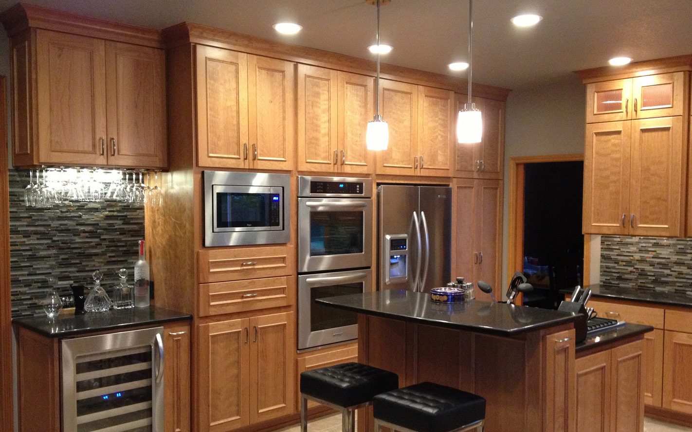 Modern kitchen with dinning area